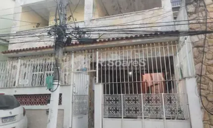 Casa em condomínio fechado com 3 quartos à venda na Estrada Intendente Magalhães, Vila Valqueire, Rio de Janeiro, 130 m2 por R$ 450.000