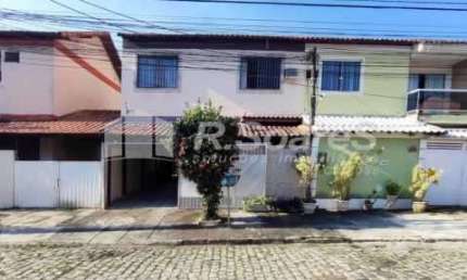 Casa com 3 quartos à venda na Avenida Brasil, Bangu, Rio de Janeiro, 84 m2 por R$ 400