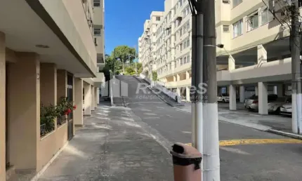 Apartamento com 2 quartos à venda na rua retiro dos artistas, pechincha, rio de janeiro, 54 m2 por r$ 239.000