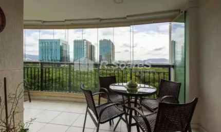 Apartamento com 3 quartos para alugar na Avenida dos Flamboyants, Barra da Tijuca, Rio de Janeiro, 100 m2 por R$ 5.000