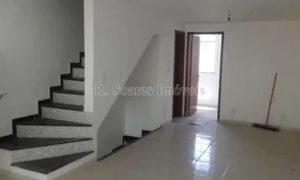 Casa com 2 quartos à venda na Rua Maranga, Praça Seca, Rio de Janeiro, 120 m2 por R$ 250.000