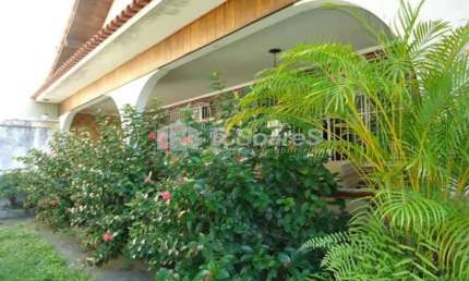 Casa com 3 quartos à venda na Rua das Rosas, Vila Valqueire, Rio de Janeiro, 690 m2 por R$ 1.400.000
