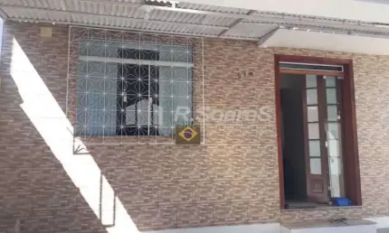 Casa com 3 quartos à venda na Rua Jagoroaba, Vila Valqueire, Rio de Janeiro, 200 m2 por R$ 570.000