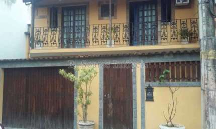 Casa em condomínio fechado com 4 quartos à venda na Rua Tejo, Vila Valqueire, Rio de Janeiro, 146 m2 por R$ 425.000