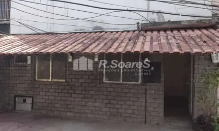 Casa com 3 quartos à venda na Rua Capitão Rubens, Marechal Hermes, Rio de Janeiro, 70 m2 por R$ 180.000