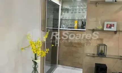Casa com 2 quartos à venda na Rua Bruges, Vila Valqueire, Rio de Janeiro, 90 m2 por R$ 400.000