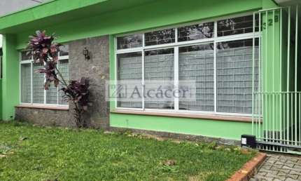 EXCELENTE RESIDÊNCIA COMERCIAL EM OTIMA LOCALIZAÇÃO - BIGORRILHO