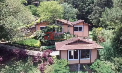 Casa de Condominio em Moinho Velho  -  Embu das Artes Código 1048