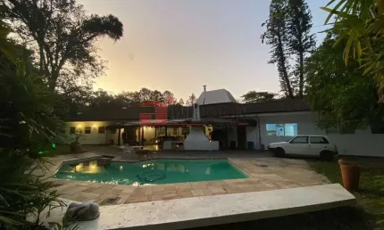 Casa de Condominio em Chácara Granja Velha  -  Cotia Código 1051