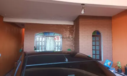 Casa com 3 quartos à venda na Vila Silviânia, Carapicuíba 