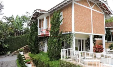 Casa de Condominio em Recanto Impla  -  Carapicuíba (cod. 230)