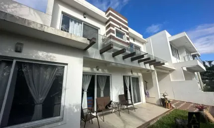 Casa com 4 quartos à venda na Rua Olívio Duarte De Senna, 199, Centro, Garopaba