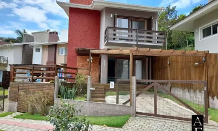 Casa com 3 quartos à venda na Rua Maria Nauk Dos Santos, 229, Centro, Garopaba
