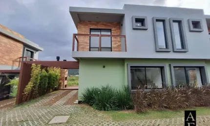 Casa com 3 quartos à venda na Vilson De Souza, 01, Ambrósio, Garopaba