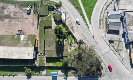 Terreno comercial à venda na Rua Padre José Roberto de Souza Alvim, 507, Parque São João, Paranaguá por R$ 1.800.000