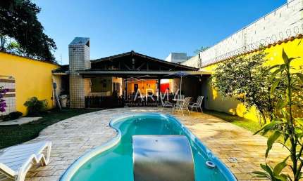 Casa com 4 quartos à venda na Avenida Coronel Santa Rita, 143, Tuiuti, Paranaguá, 280 m2 por R$ 1.290.000