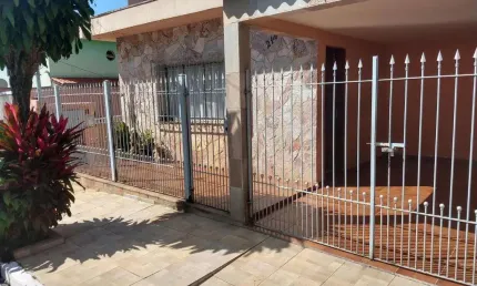 Casa com 9 quartos à venda no Parque São Luís, São Paulo , 340 m2 por R$ 900.000