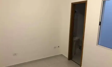 Aluguel de Casa em Condomínio na Vila Paulicéia, São Paulo-SP: 1 quarto, 1 suíte, 2 banheiros, 35m² de área
