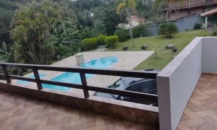 Chácara / sítio com 6 quartos à venda no Parque Maringá, Arujá  por R$ 1.099.000