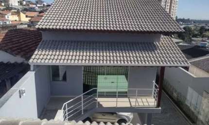 Casa de alto padrão à venda em Arujamérica, Arujá-SP: 3 quartos, 3 suítes, 5 banheiros, 6 vagas, 309m².