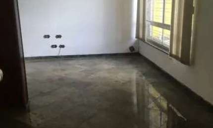 Casa para locação em Santana, São Paulo-SP: 4 quartos, 3 banheiros, 2 vagas - 185m² de área!