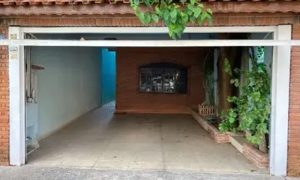 Imperdível: Casa à venda em Guarulhos-SP, Parque São Miguel, 3 quartos, 3 banheiros, 2 vagas de garagem, 245,00 m² de área.