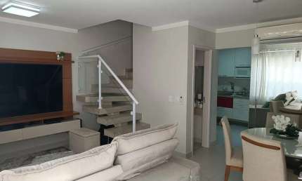 Casa em Condomínio à venda em São Paulo-SP, Vila Maria Alta! 2 quartos, 3 banheiros, 2 vagas, 70m². Imperdível!