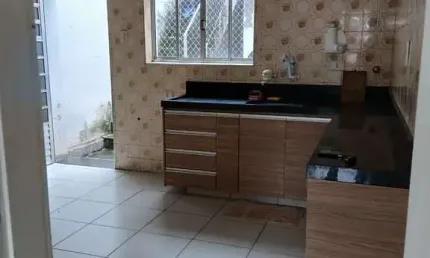 Casa com 3 quartos para alugar na Vila Paulicéia, São Paulo , 130 m2 por R$ 2.800