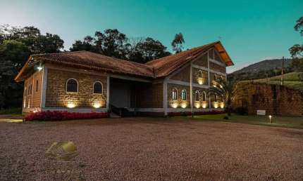 Imóvel para investimento! Castelo de Pedra á venda em Santa Catarina/SP