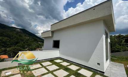 Linda! Casa á venda em Terra Preta, Mairiporã/SP - Aceita FGTS e Financiamento Bancário