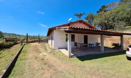 Chácara 04 Dormitórios à venda - 2.600,00 mts² em Terra Preta Mairiporã -SP!