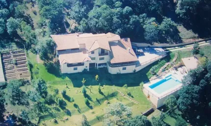 Propriedade completa próximo a São Paulo à venda em Terra Preta Mairiporã SP