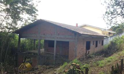 Chácara em fase de acabamento á venda em Mairiporã/SP