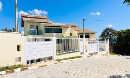 Sobrado à venda - 180 mts² em Terra Preta - Mairiporã SP