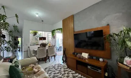 Linda! Casa de campo aconchegante á venda em Terra Preta, Mairiporã/SP