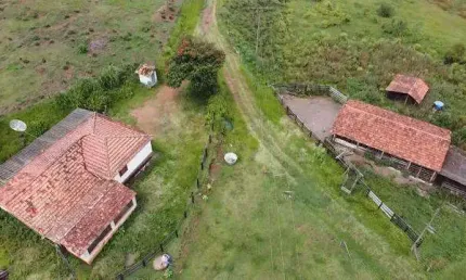 Chácara / sítio com 2 quartos à venda no Centro, Nazaré Paulista 