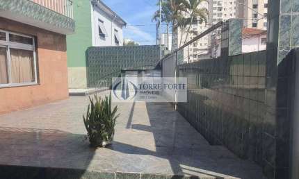 Maravilhoso sobrado 4 dormitórios, 4 suítes e 4 vagas com piscina