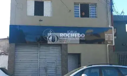 Casa assobradada com salão em baixo no Jardim Vila Formosa