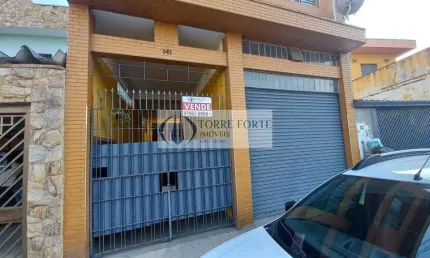 2 casas com 3 dormitórios 4 banheiros + 1 salão na vila mafra