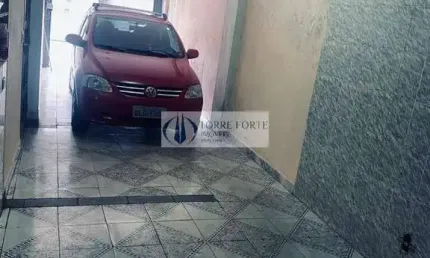 Sobrado com dormitórios, 1 suíte, 2 vagas de garagem, Jardim Dom José