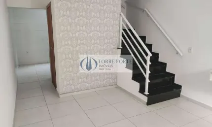 Sobrado com 2 domitorios 2 suites com vaga em Itaquera.