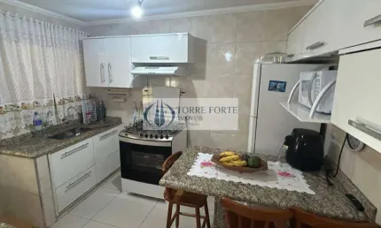 Casa Terrea com 3 dormitorios 2 vagas cobertas, Parque Savoy City.