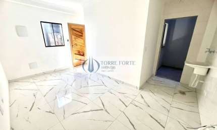 Lindo apartamento de 1 dormitório com sacada na Penha