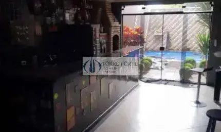 Linda casa com 3 suítes e  piscina no jardim imperador 