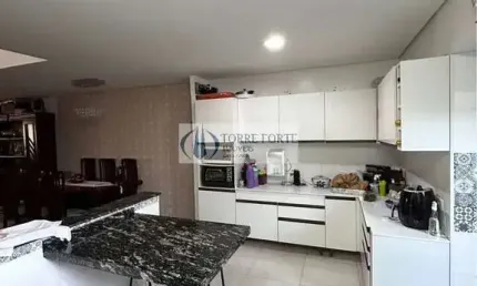 Sobrado 3 dormitórios 3 suítes e 4 vagas Vila Guiomar  em Santo André