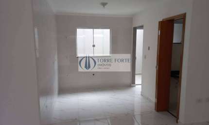 Sobrado novo em condominio com 2 suites 1 vaga coberta no Parque Boturussu.