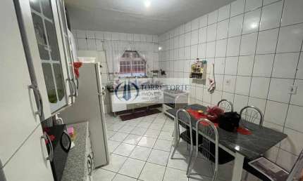 Casa Terrea com 2 dormitorios 1 suite 1 vaga coberta Vila Buenos Aires.