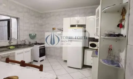 Sobrado com 2 dormitorios 4 vagas de garagem no Parque dos Bancarios .