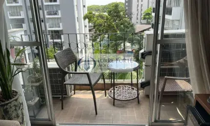 Excelente Apartamento com 2 dormitórios e Varanda no Tatuapé
