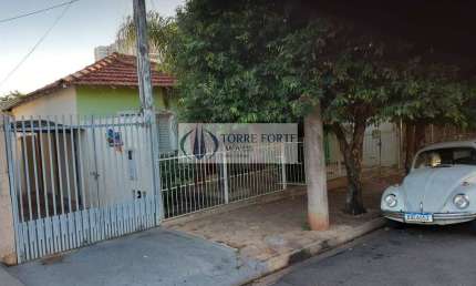 Casa com 2  dormitorios e 1 vaga no Bairro Novo Mundo